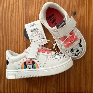 Minnie Mouse- Disney toddler sneakers•size toddler 7 ( EUR 23)